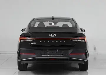 Hyundai Elantra Вид 5