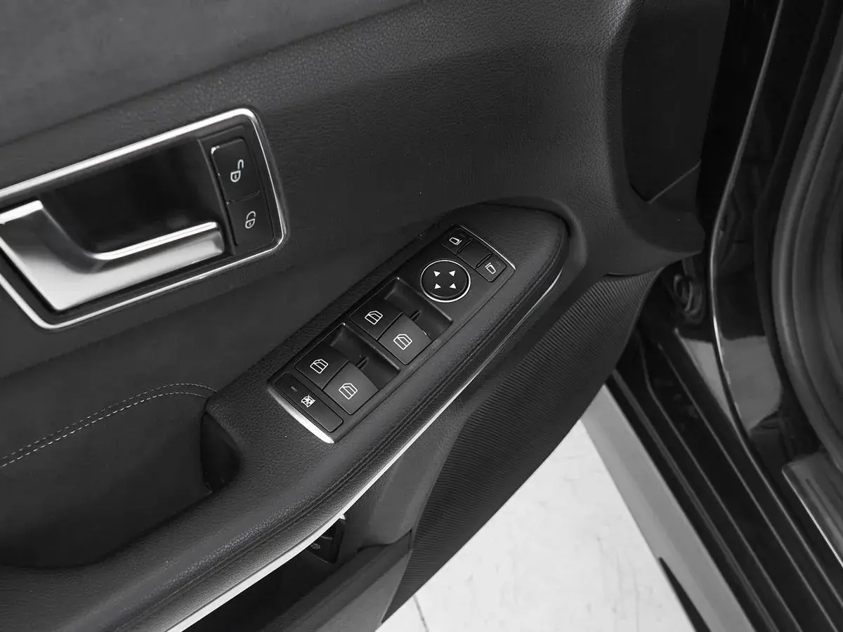 Mercedes benz E-Класс