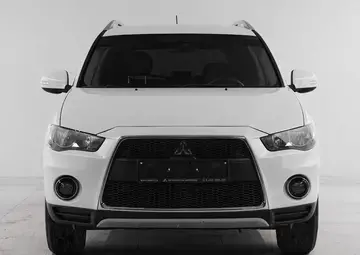 Mitsubishi Outlander Вид 2