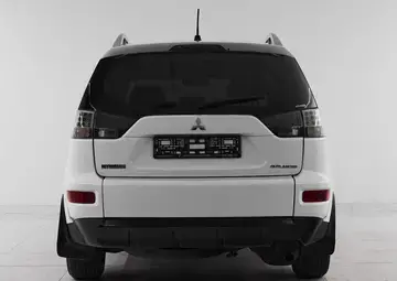 Mitsubishi Outlander Вид 5