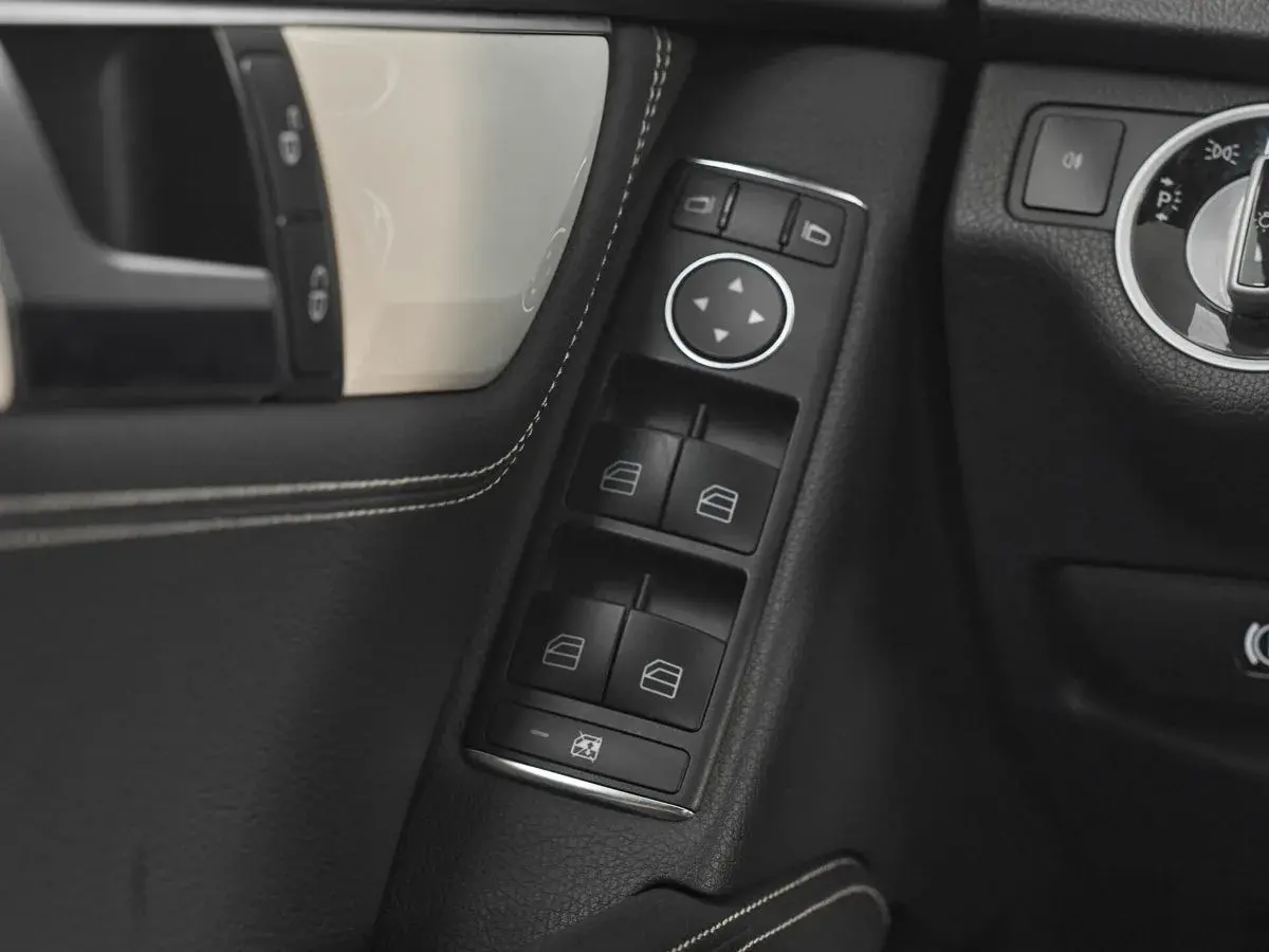 Mercedes benz C-Класс