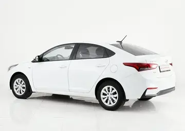 Hyundai Solaris Вид 4