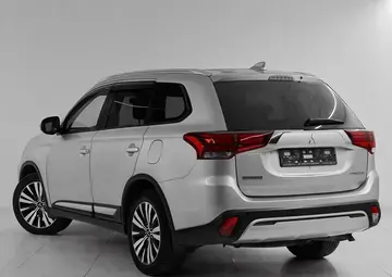 Mitsubishi Outlander Вид 4