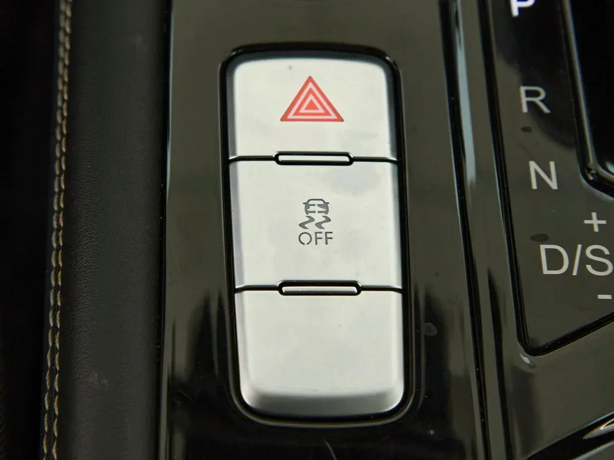 Jac J7