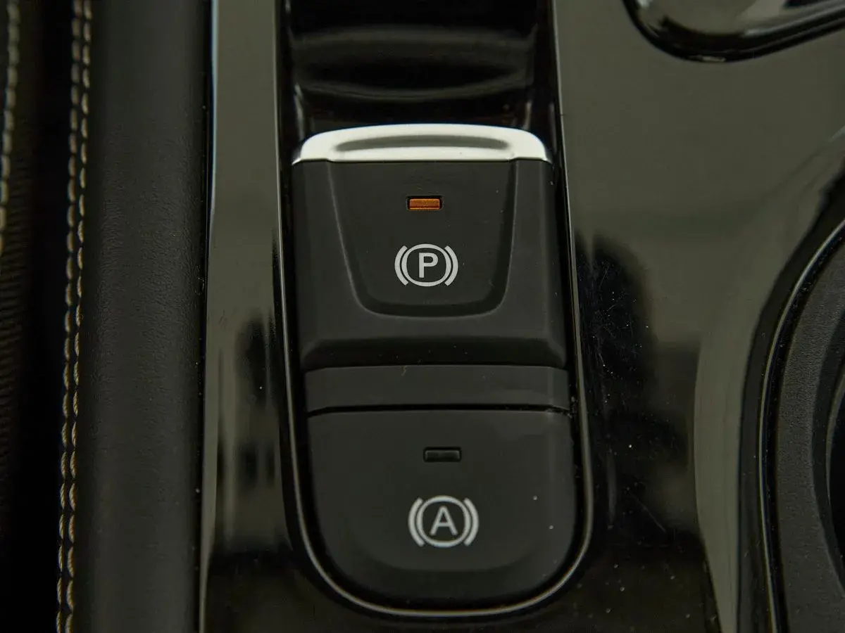 Jac J7
