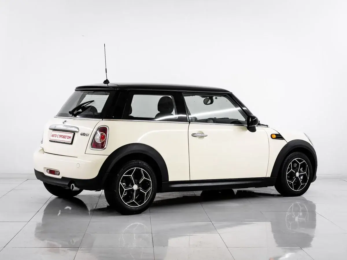 Mini Hatch