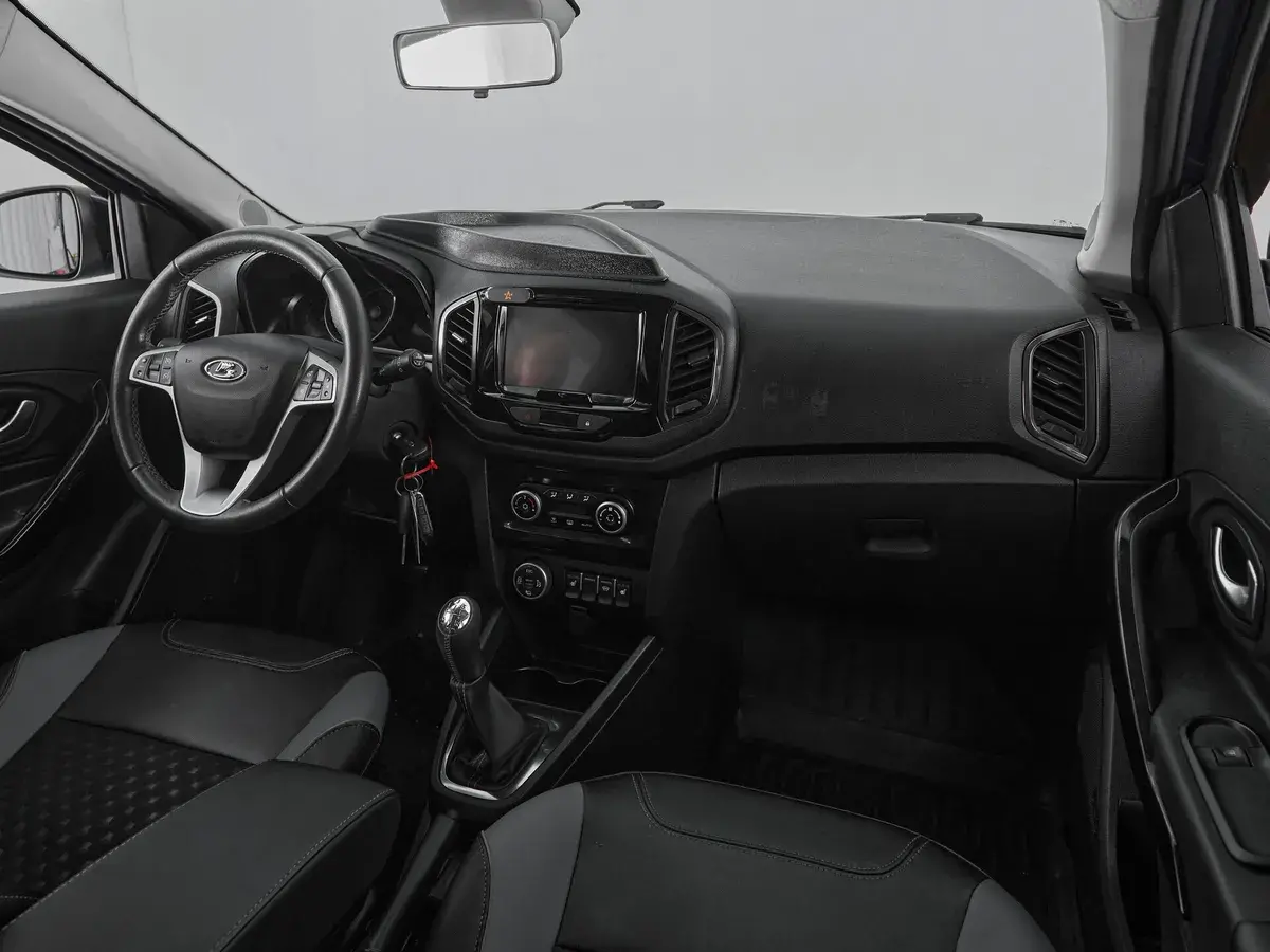 Lada XRAY