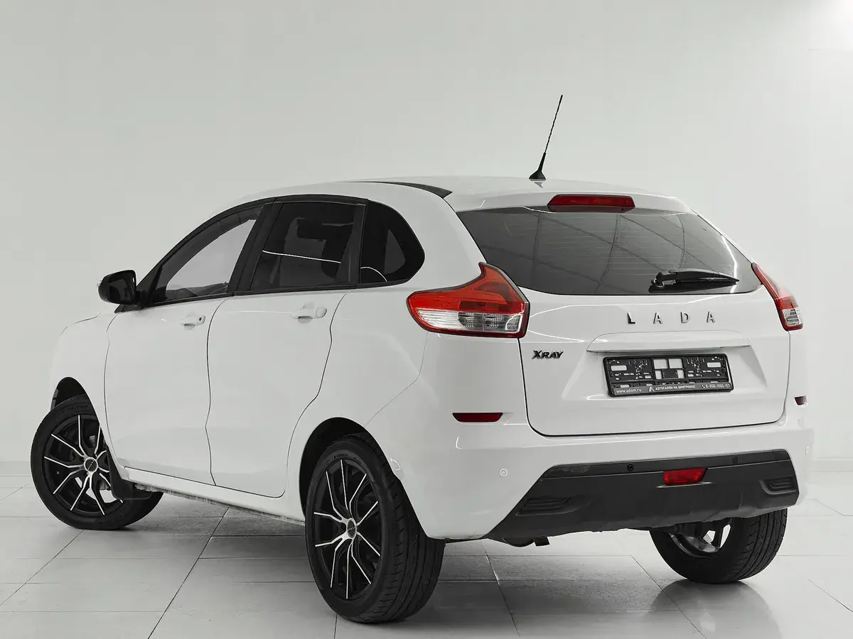 Lada XRAY