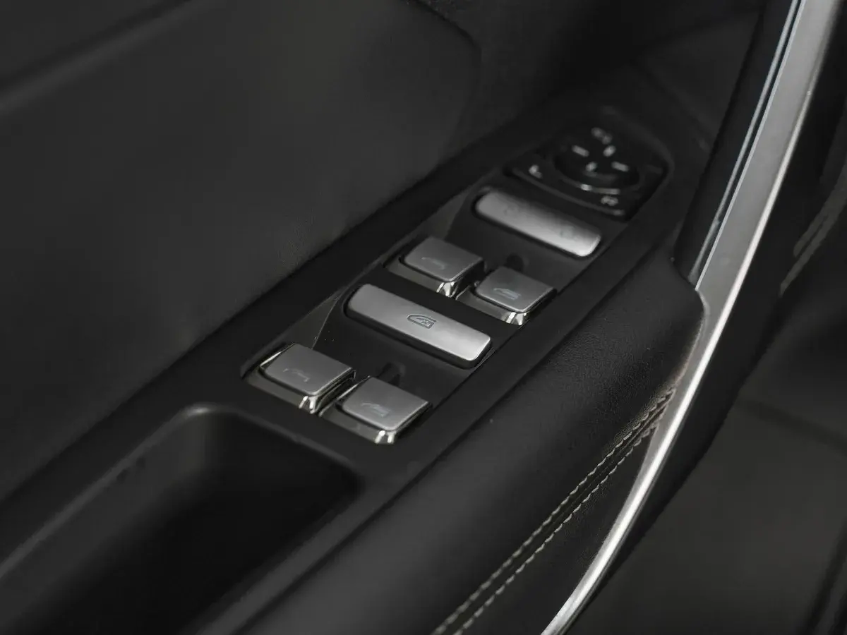 Geely Atlas Pro