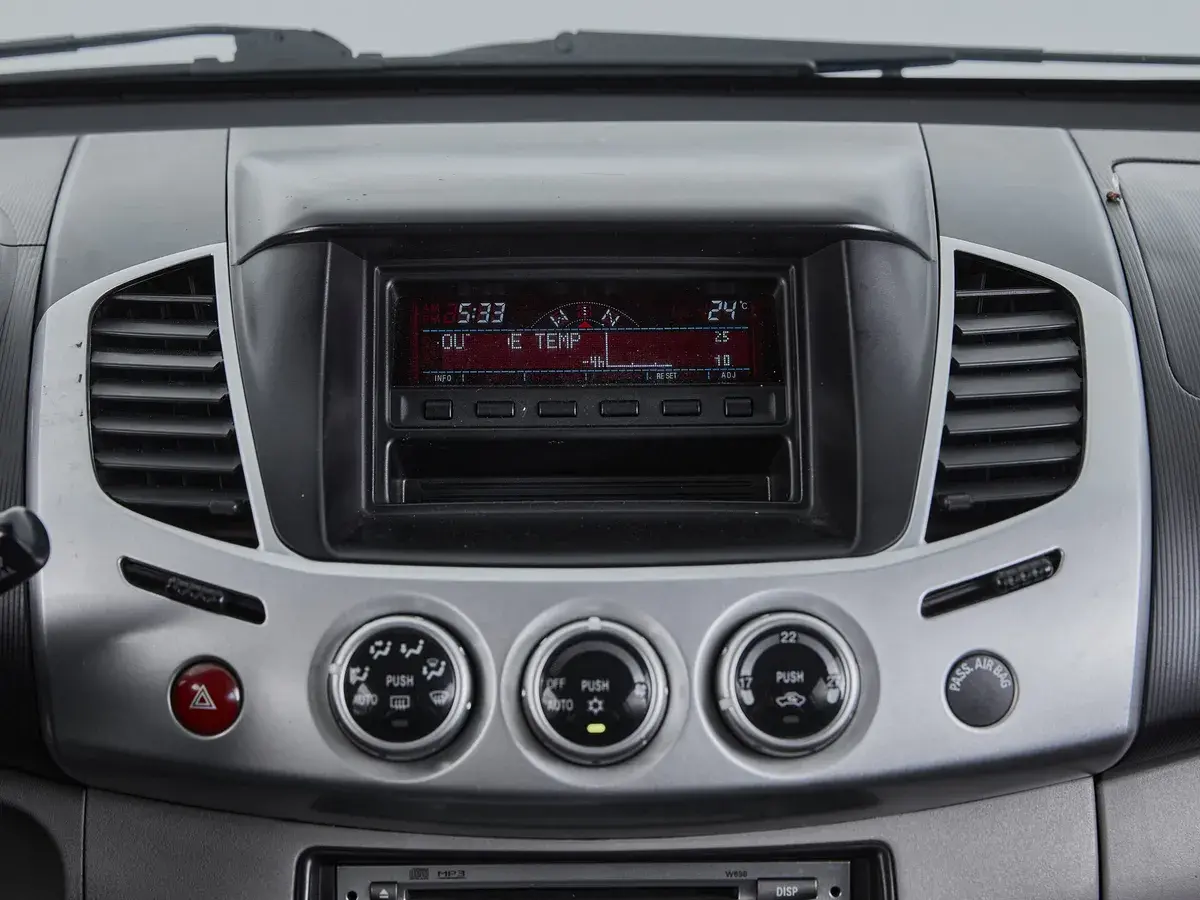Mitsubishi L200
