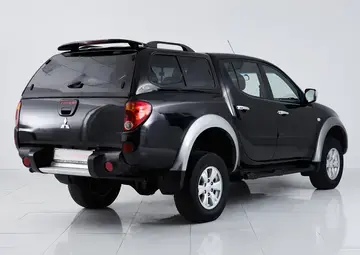 Mitsubishi L200 Вид 4