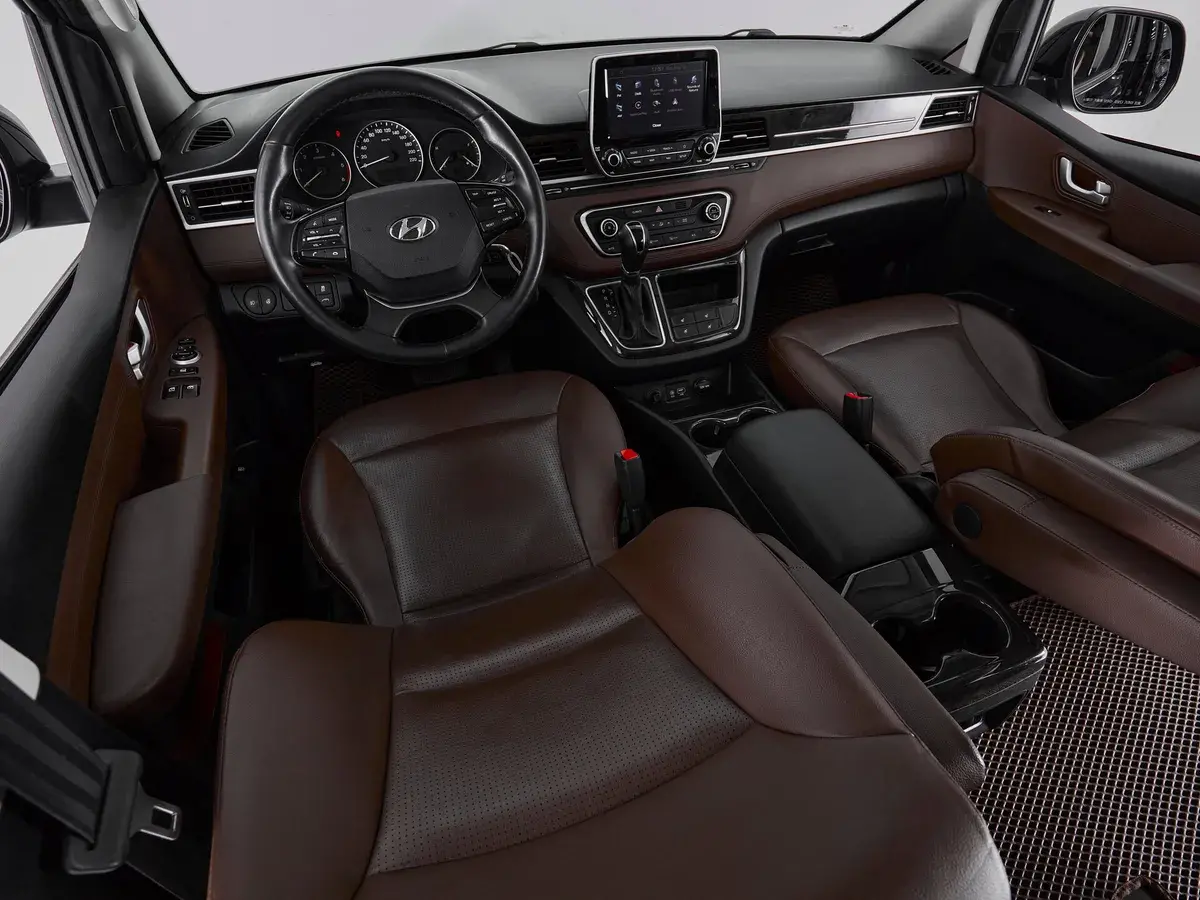 Hyundai Grand Starex