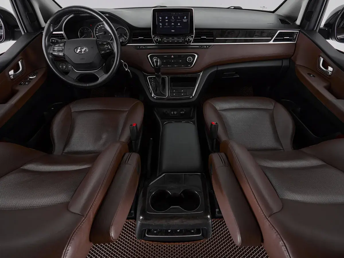Hyundai Grand Starex