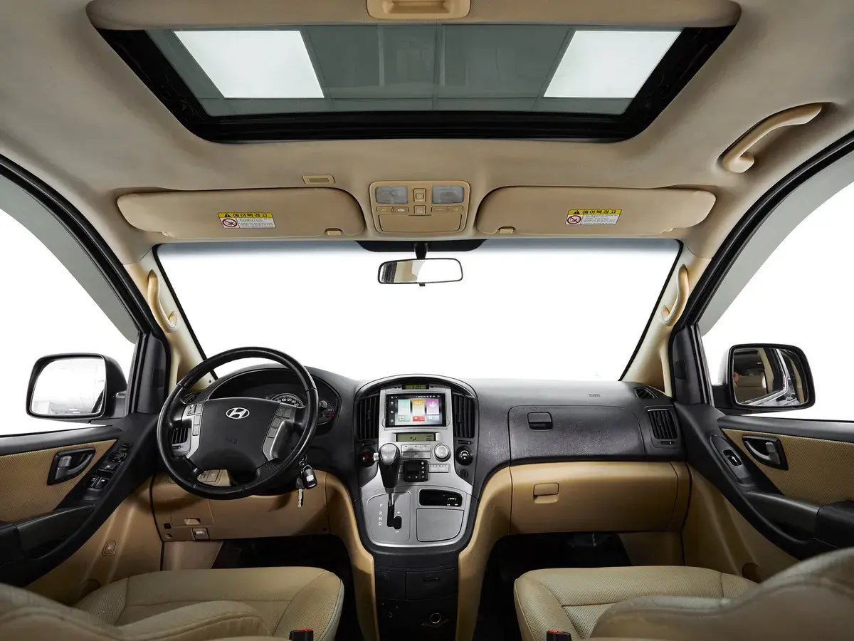 Hyundai Grand Starex