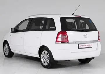 Opel Zafira Вид 4