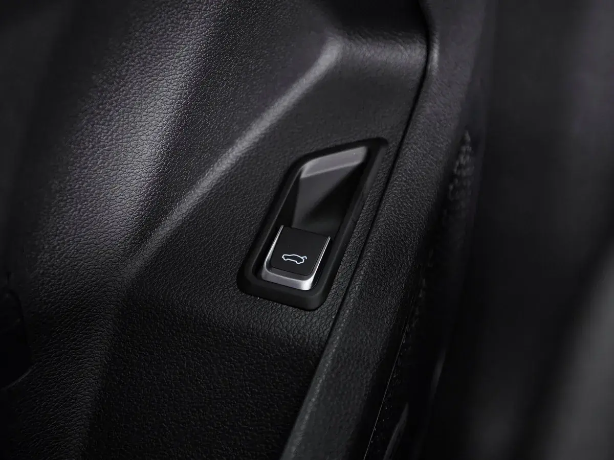 Geely Tugella