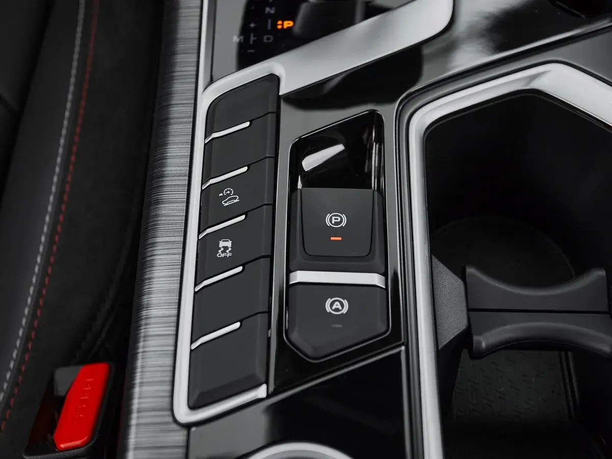 Geely Tugella