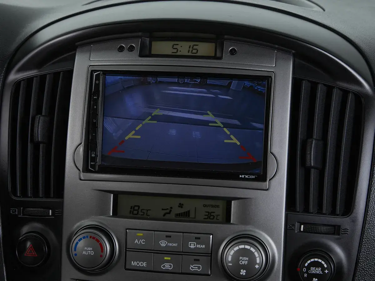 Hyundai Grand Starex