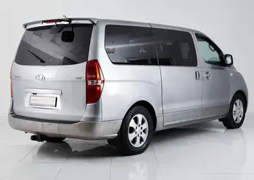 Hyundai Grand Starex Вид 5