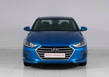 Hyundai Elantra Вид 2