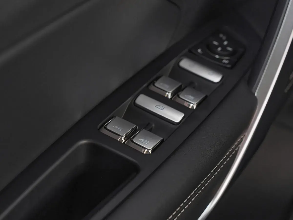 Geely Atlas Pro