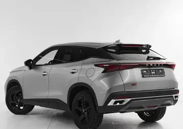Omoda C5 Вид 4