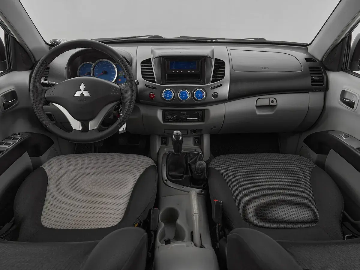 Mitsubishi L200