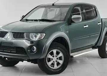 Mitsubishi L200 Вид 1