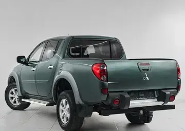 Mitsubishi L200 Вид 4