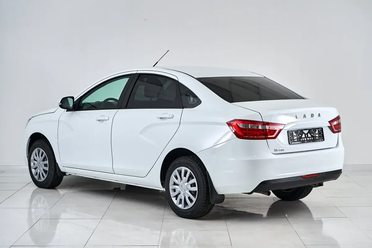 Lada Vesta