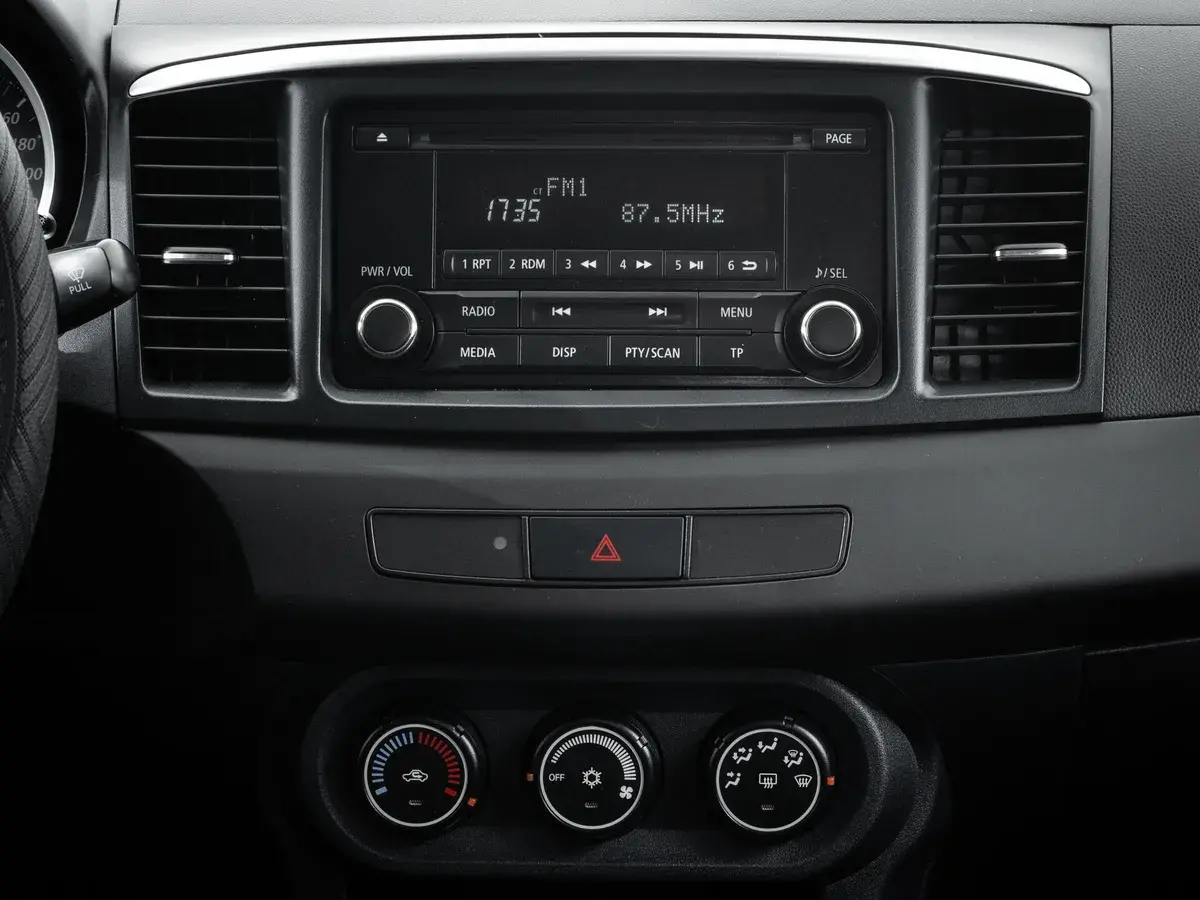 Mitsubishi Lancer