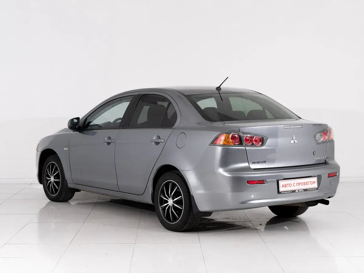 Mitsubishi Lancer