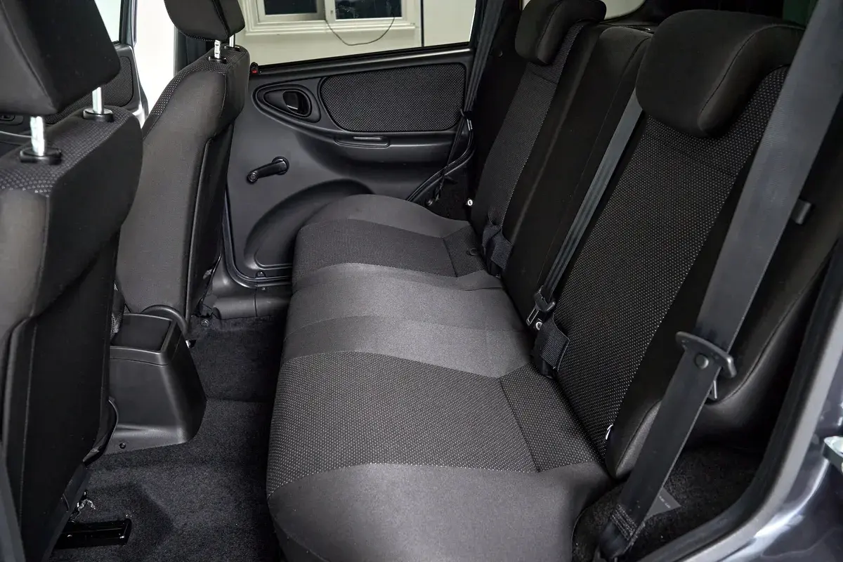 Lada Niva Travel