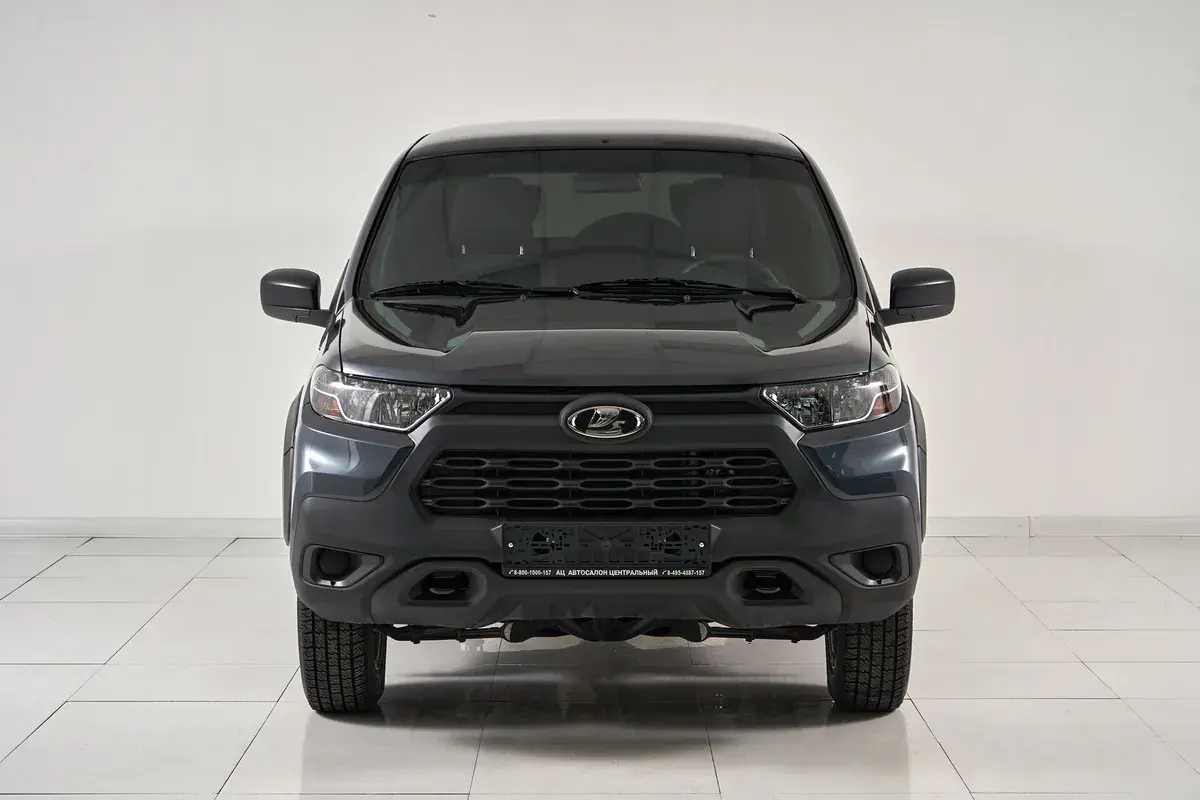 Lada Niva Travel