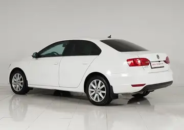 Volkswagen Jetta Вид 4