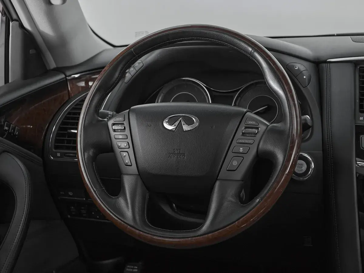 Infiniti QX56