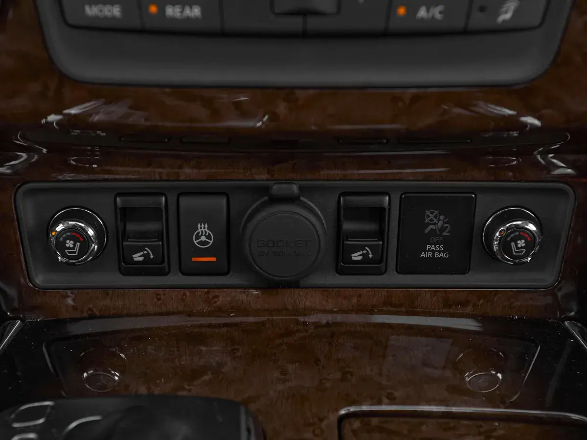 Infiniti QX56