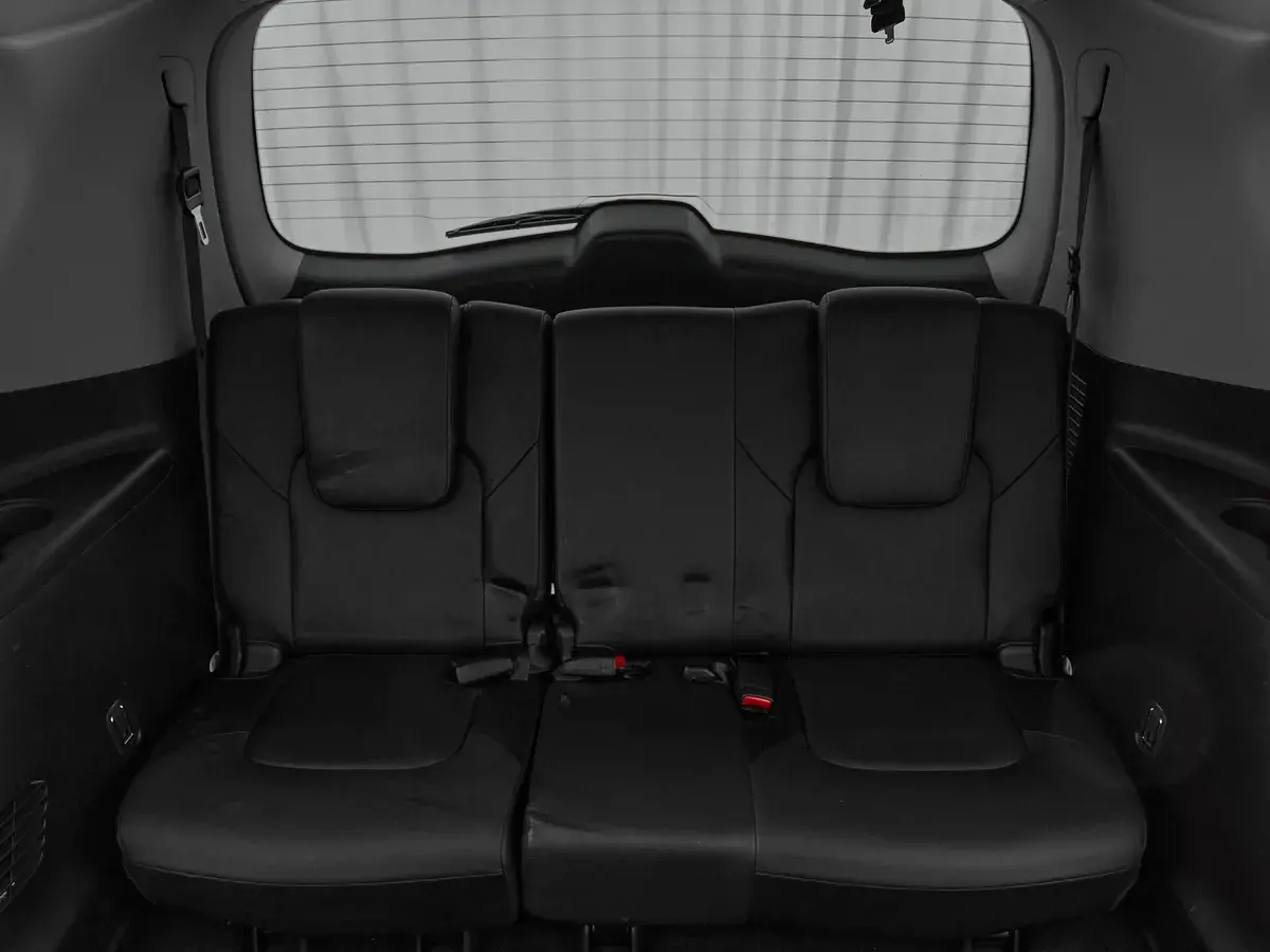 Infiniti QX56