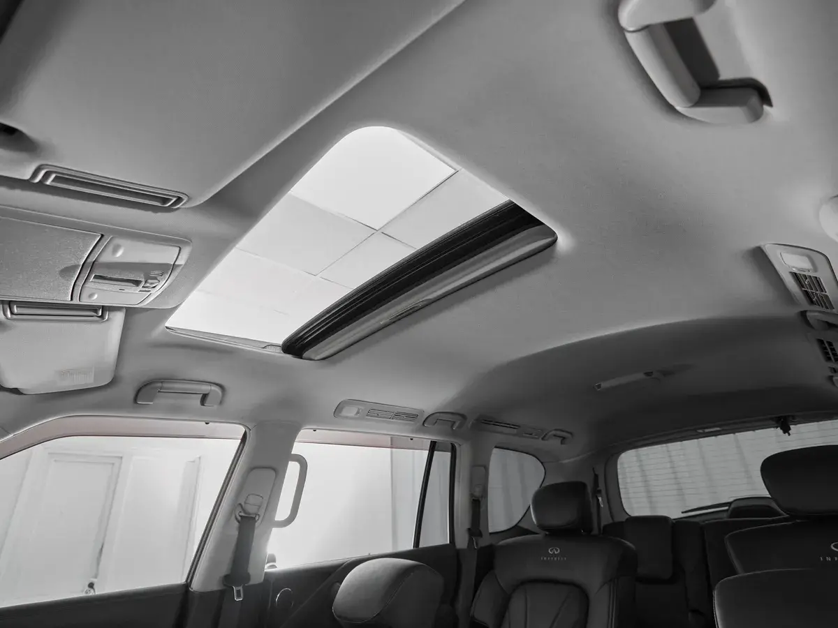 Infiniti QX56