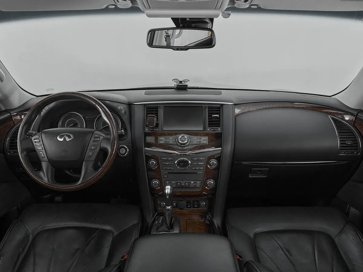 Infiniti QX56