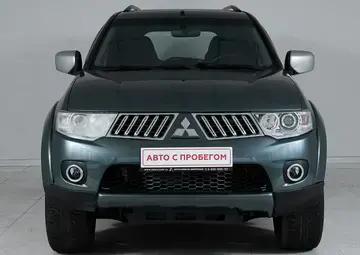 Mitsubishi Pajero Вид 2