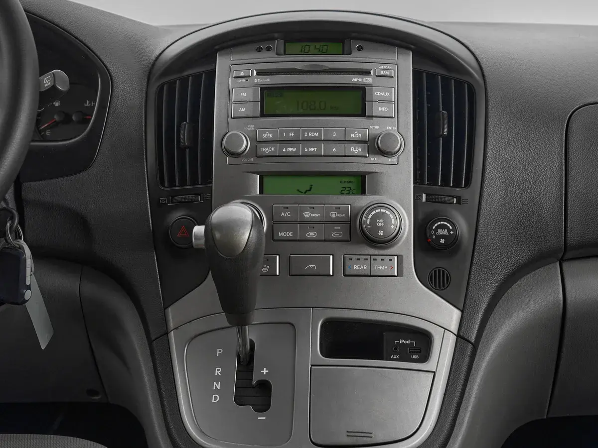 Hyundai Grand Starex