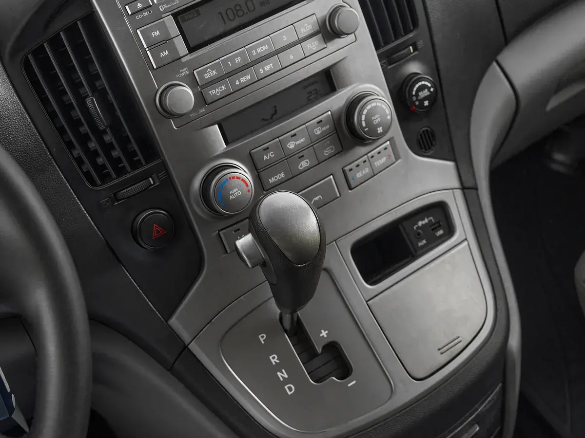 Hyundai Grand Starex