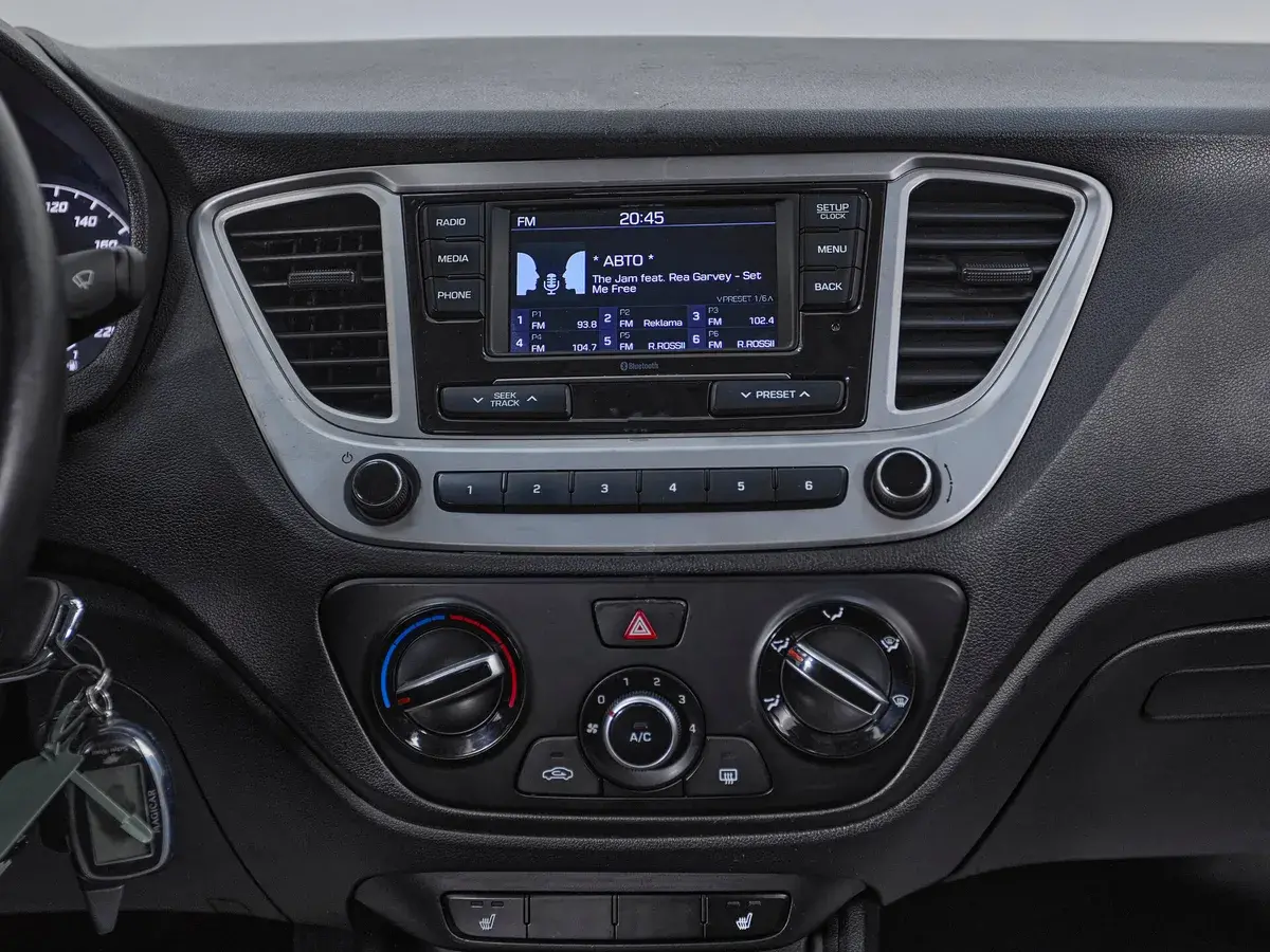 Hyundai Solaris