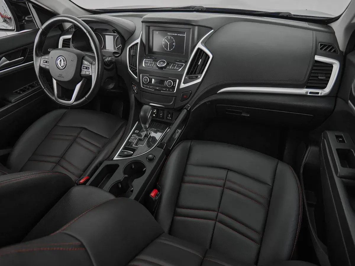 Dongfeng AX7