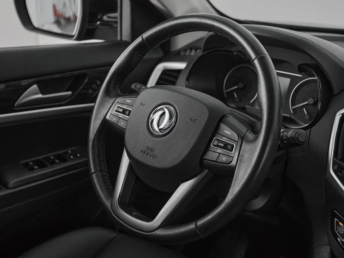 Dongfeng AX7