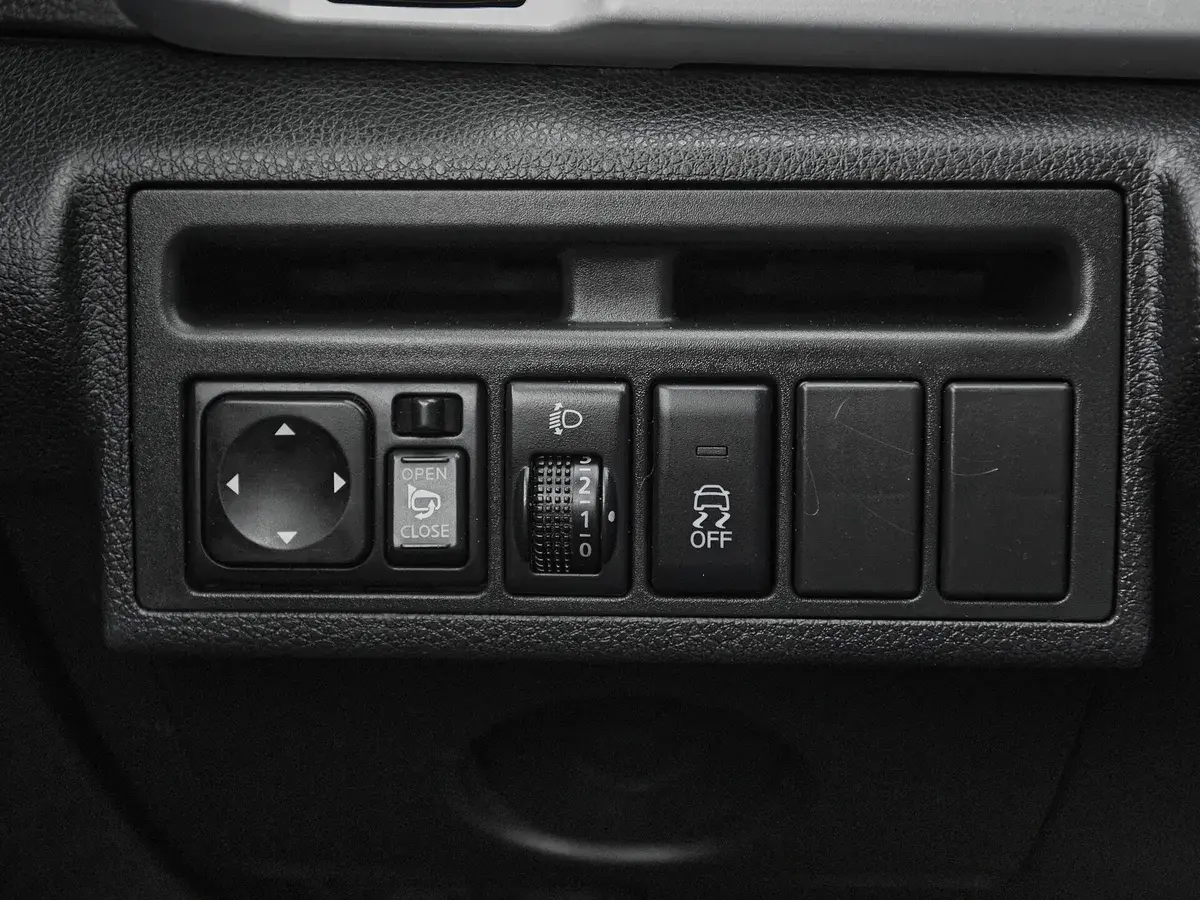 Dongfeng AX7