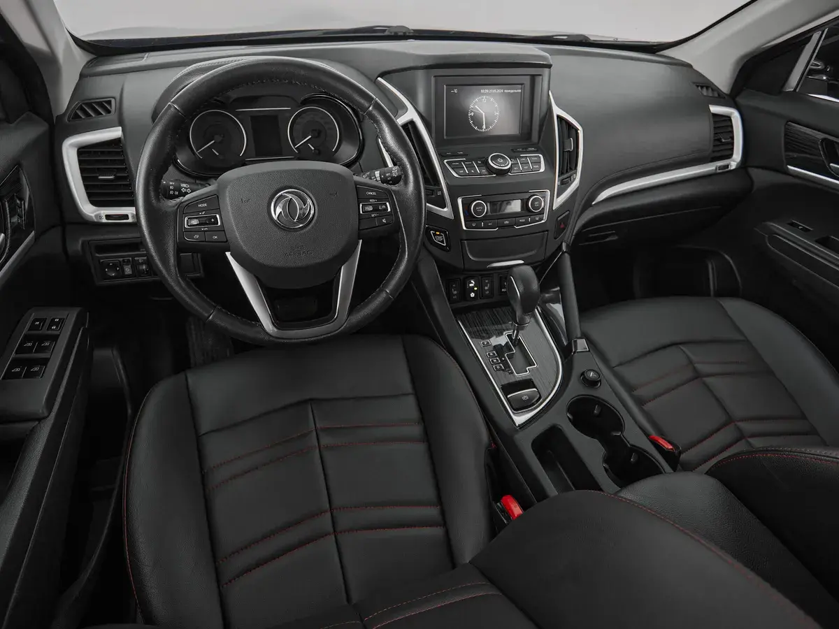 Dongfeng AX7