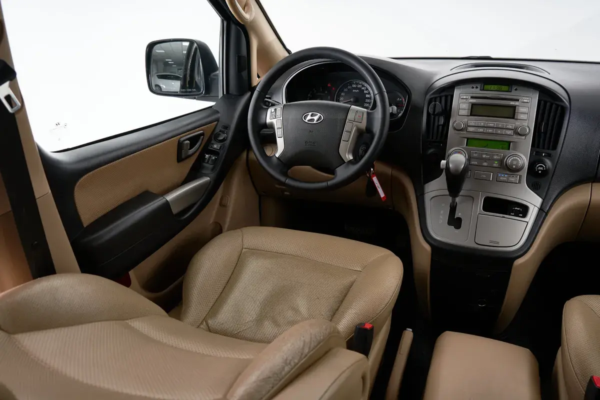 Hyundai Grand Starex