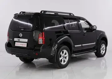 Nissan Pathfinder Вид 4